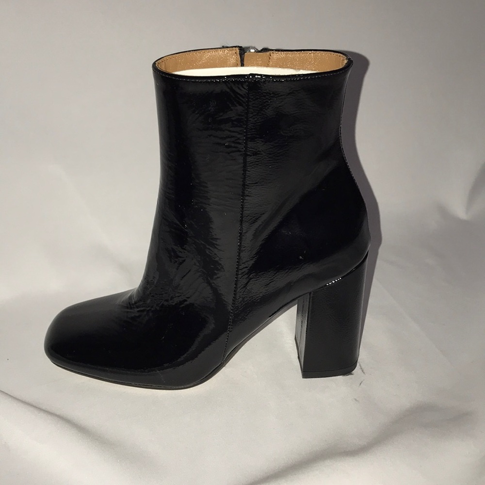 🎉🎉LAST PAIR 🎉🎉Women’s patent leather shoe boot - Picture 4 of 5